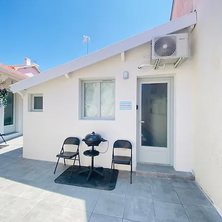 Et Centre A Pied, La Maison De La Pinede Est Climatisee Avec Menage, Draps Et Serviettes Inclus Arcachon